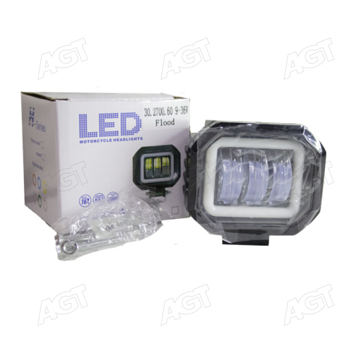 Фара LED квадратна 30W, 3 лампи, 120x100x60 мм, широкий промінь (SLON) Фара LED квадратна 30W, 3 лампи, 120x100x60 мм, широкий промінь (SLON)