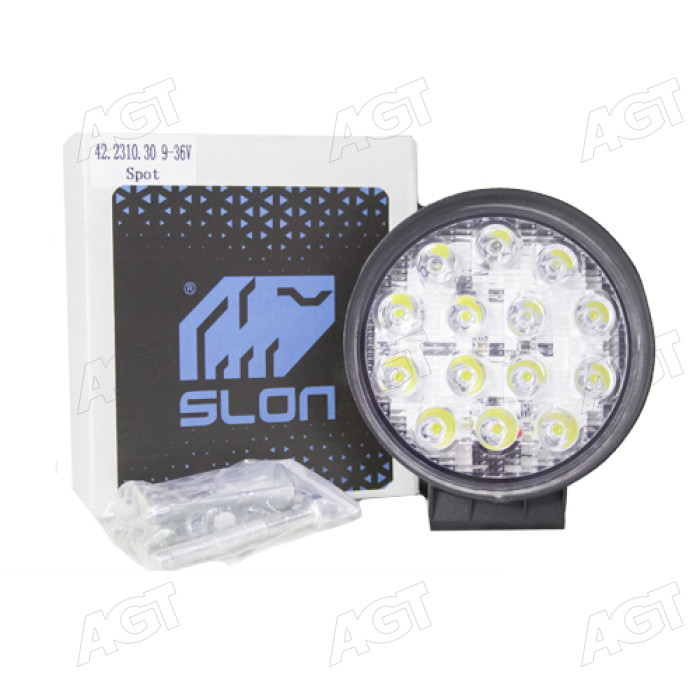 Фара LED круглая 42W, 14 ламп, 115х128х23 мм, узкий луч (SLON) Фара LED круглая 42W, 14 ламп, 115х128х23 мм, узкий луч (SLON)